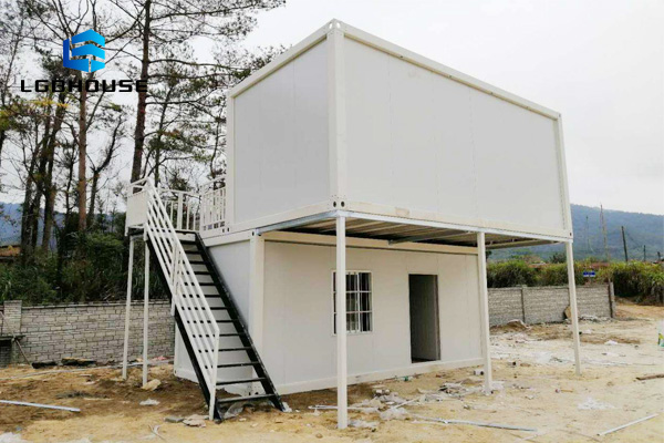 Low Cost two floor Movable Prefabricated 20FT Living Container House